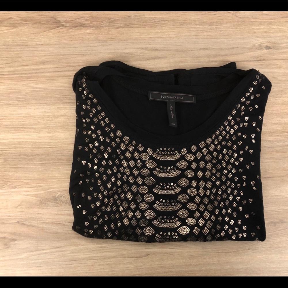 BCBGmazazria Short sleeved Top. Size XXS.
